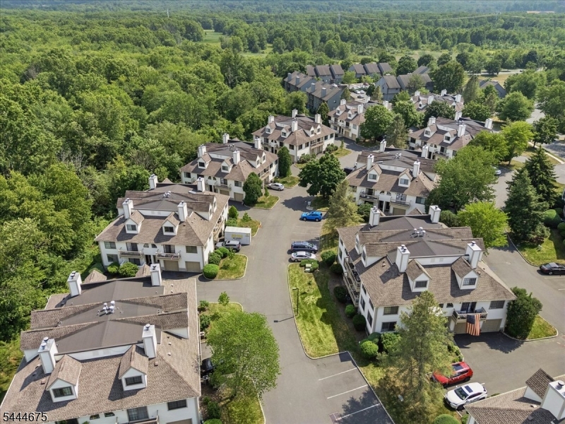 THE CEDARS - Residential