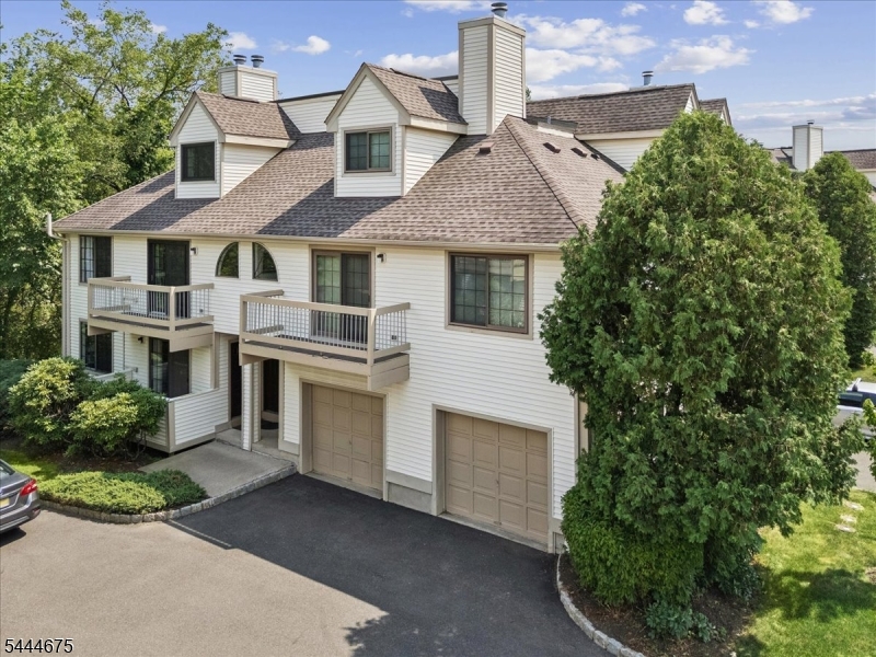 THE CEDARS - Residential
