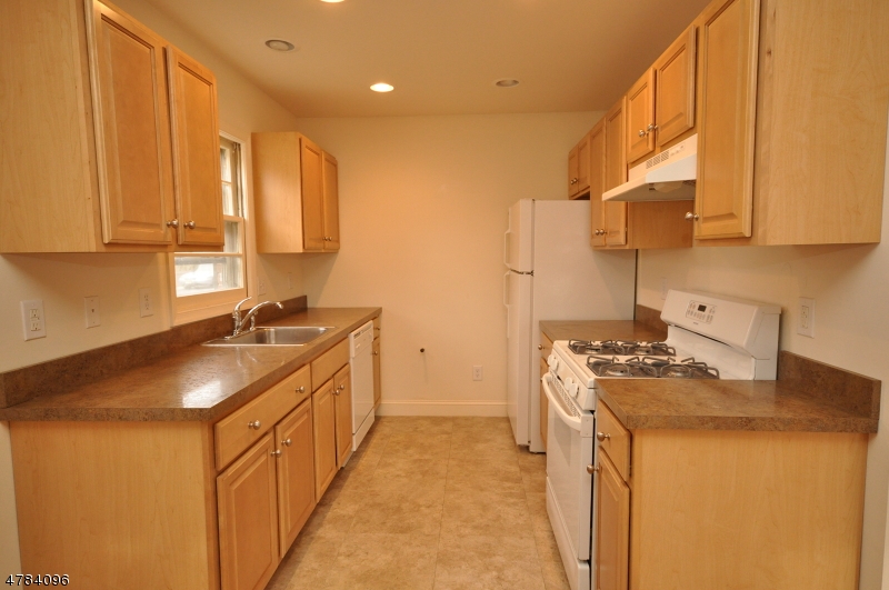 Courtyard Apartments - Residential Lease