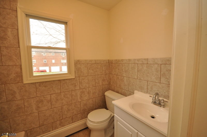 Courtyard Apartments - Residential Lease