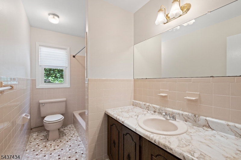 Cedar Knolls - Residential