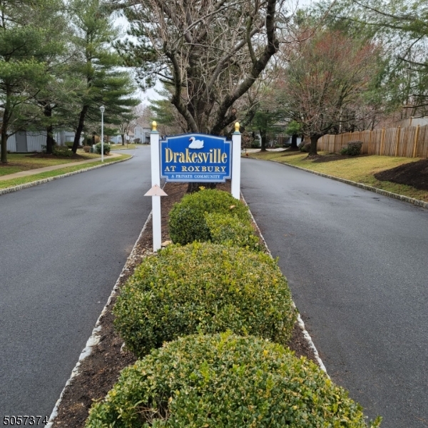 LEDGEWOOD/ DRAKESVILLE - Residential