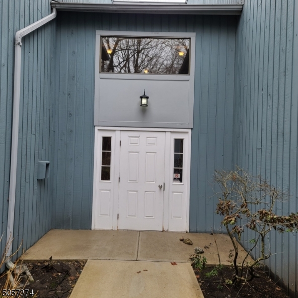 LEDGEWOOD/ DRAKESVILLE - Residential
