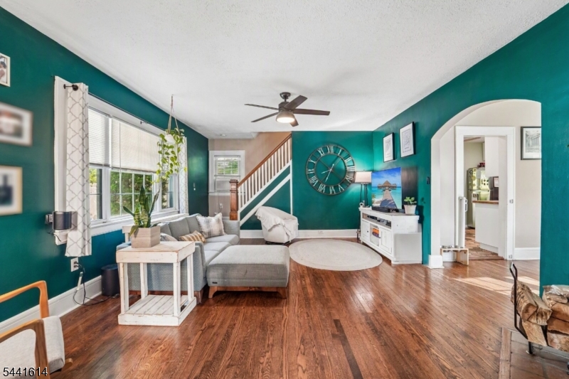Lower Gregory - Residential