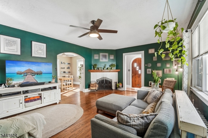 Lower Gregory - Residential