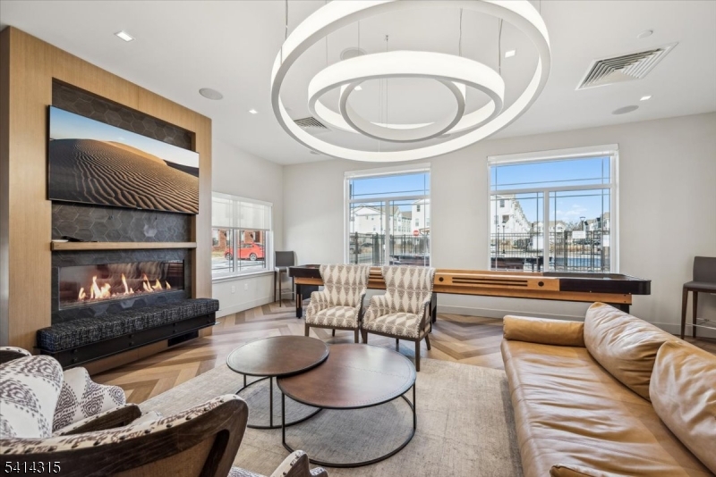 THE CROSSINGS AT DUNELLEN - Residential