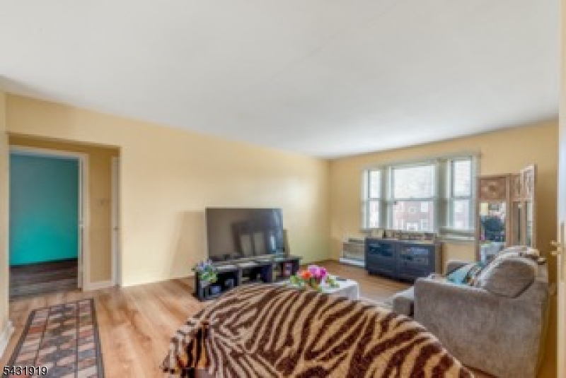 New Meadowbrook - Residential