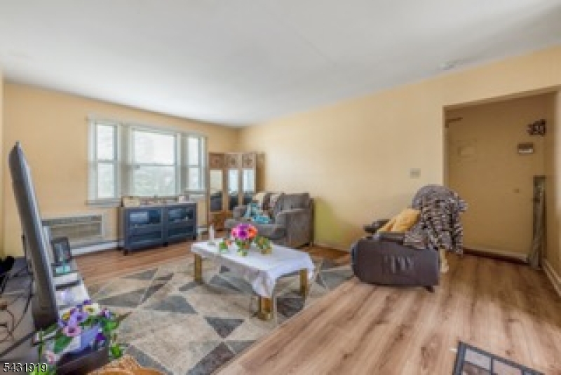 New Meadowbrook - Residential
