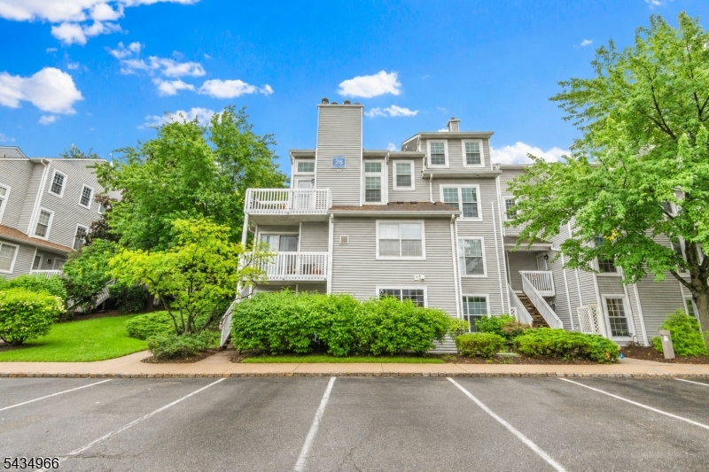 CROSS CREEK POINTE - Residential