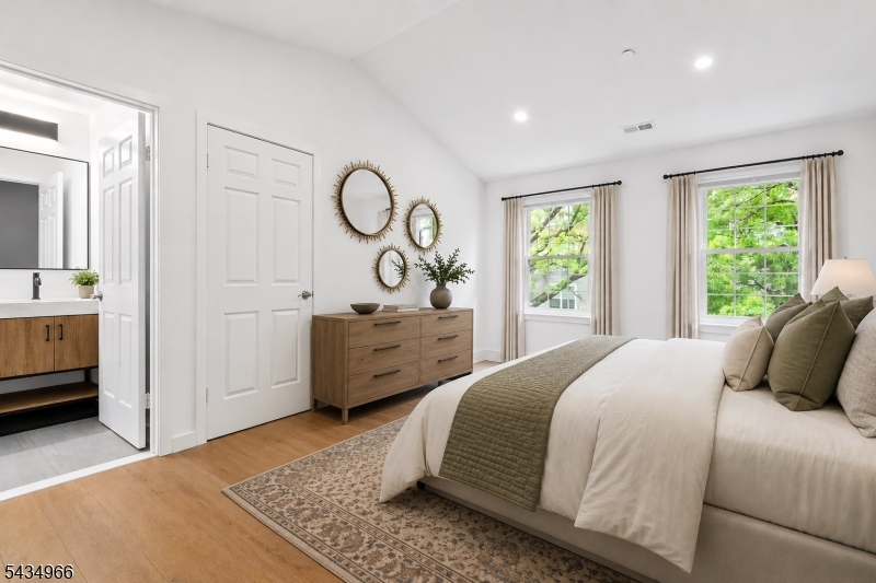 CROSS CREEK POINTE - Residential