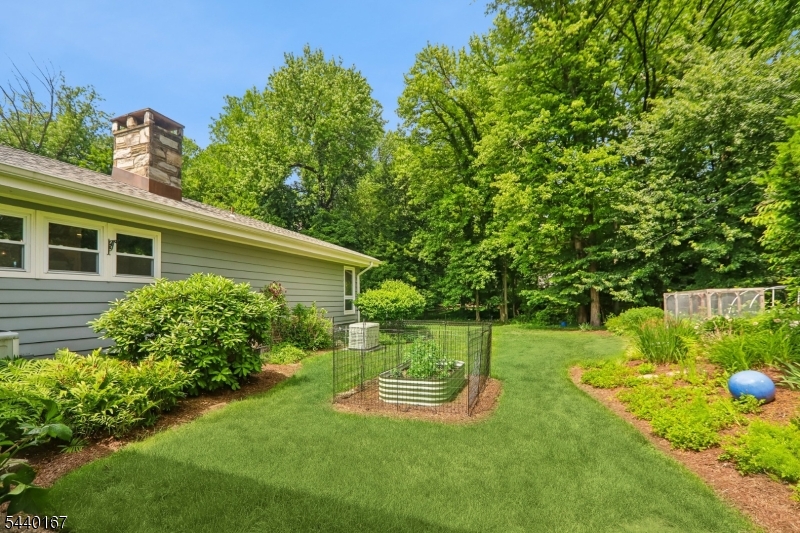 Yantacaw Brook - Residential