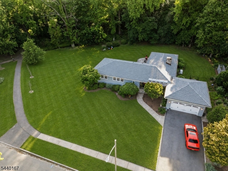 Yantacaw Brook - Residential