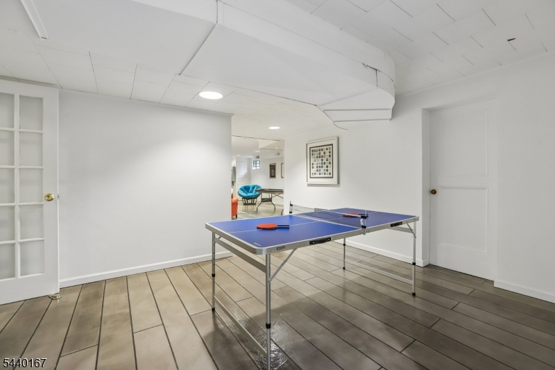 Yantacaw Brook - Residential