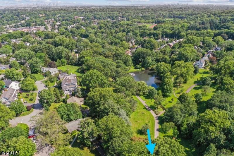 Yantacaw Brook - Residential