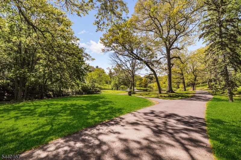 Yantacaw Brook - Residential