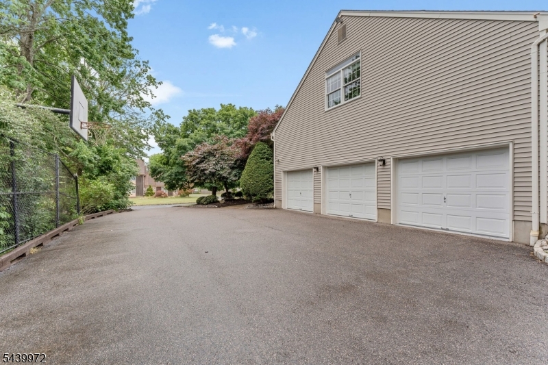 Eastpointe Estates - Residential