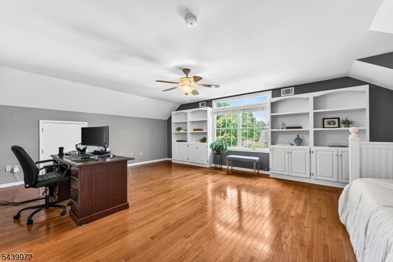 Eastpointe Estates - Residential
