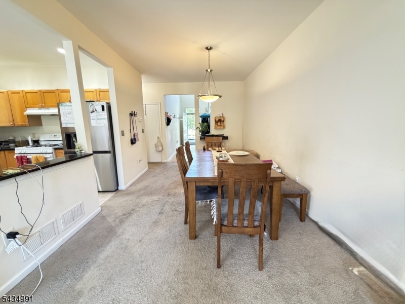 Glenmont Commons - Residential Lease
