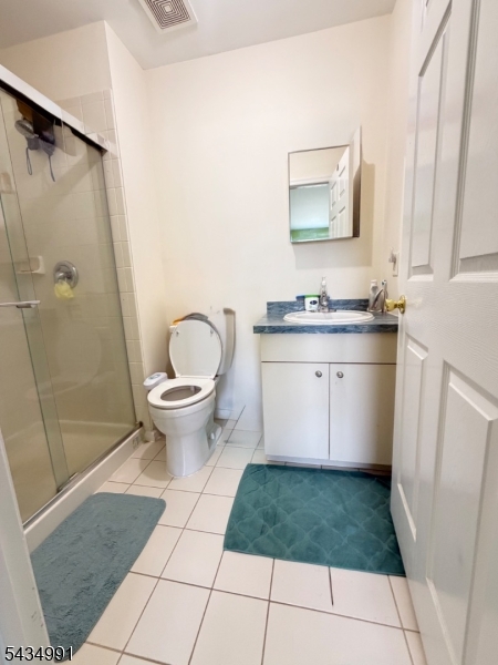 Glenmont Commons - Residential Lease