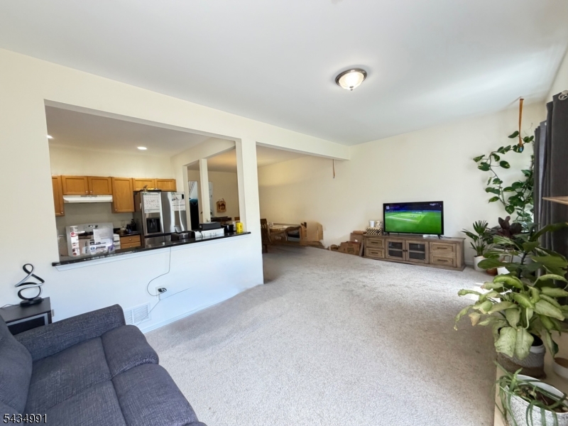 Glenmont Commons - Residential Lease