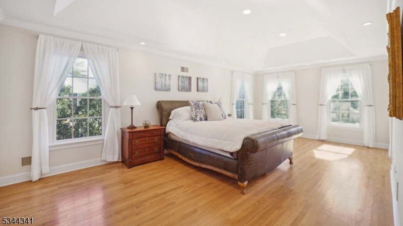 Rolling Hill - Residential