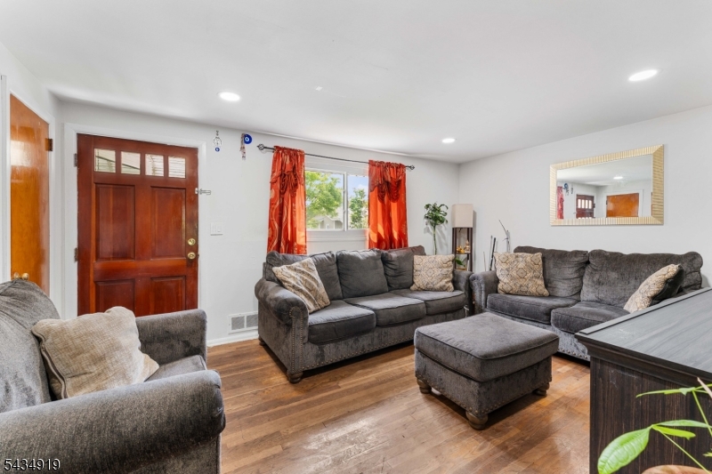 Tremley Point - Residential