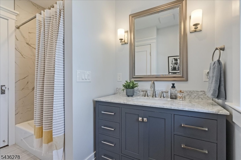 Tuscan, College Hill - Residential