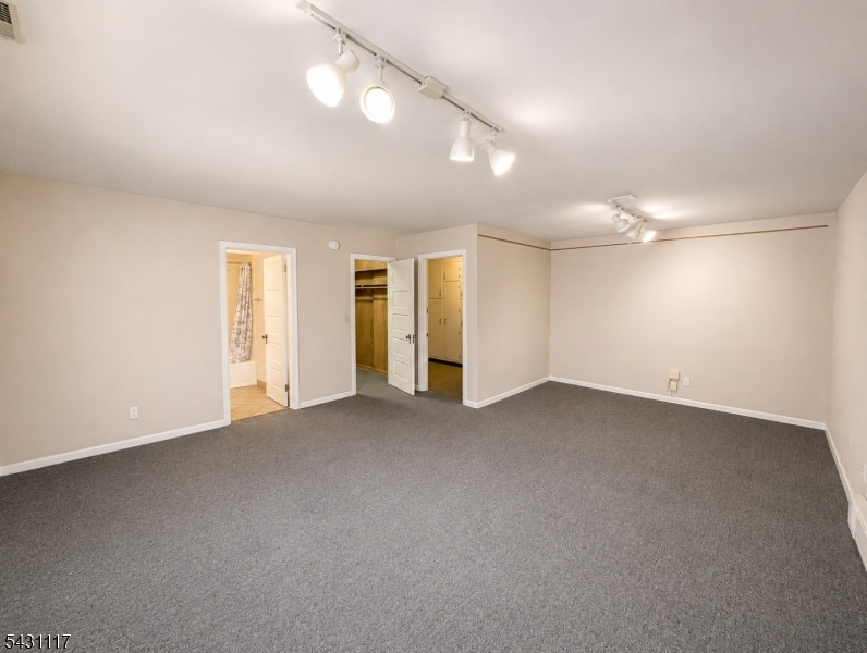 West End - Commercial Sale