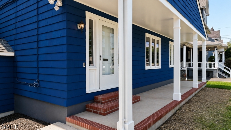 West End - Commercial Sale