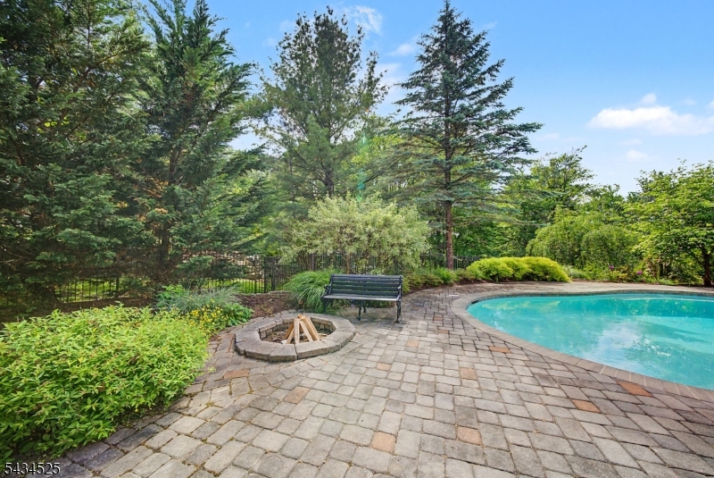 Estates of Kinnelon - Residential