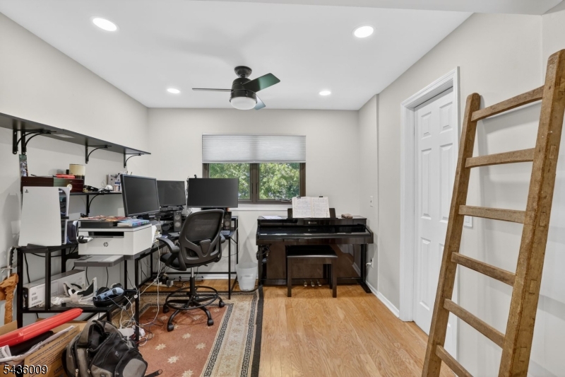 Brookview - Residential