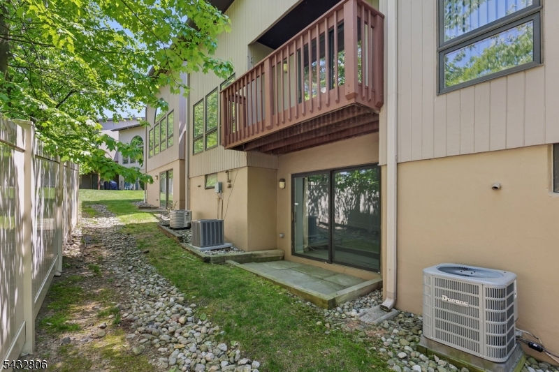 Wedgewood Knolls - Residential