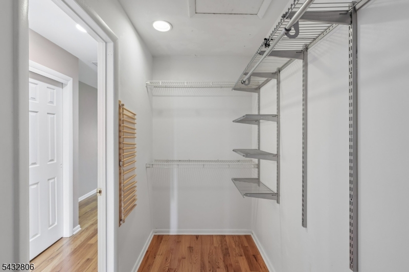 Wedgewood Knolls - Residential