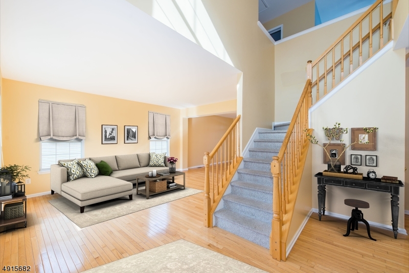 BROOK HOLLOW - Residential