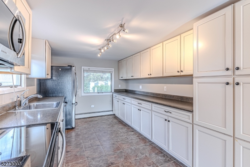 Cedar Lake - Residential Lease