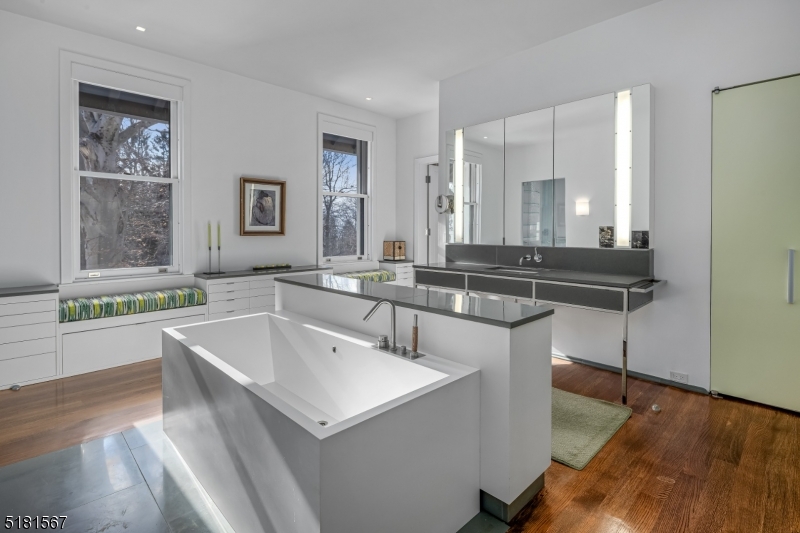 Mountain Colony - Residential