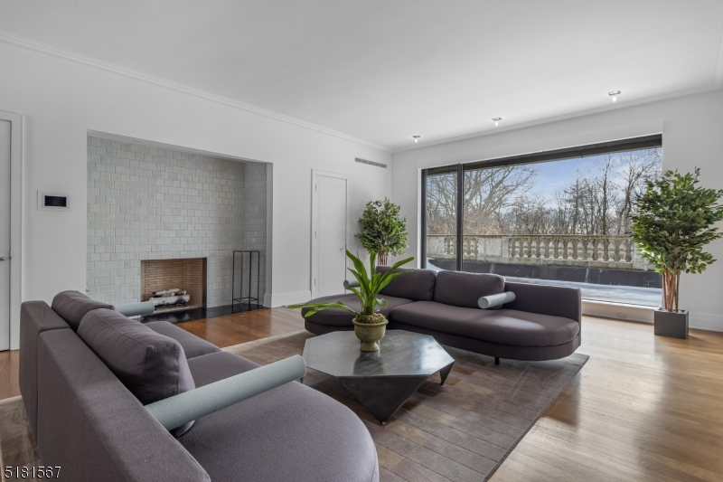 Mountain Colony - Residential