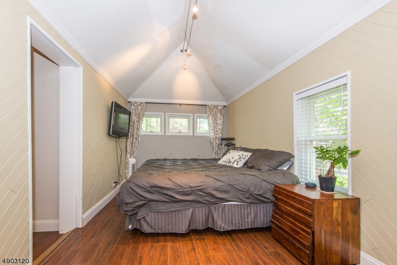 Rainbow Lakes - Residential