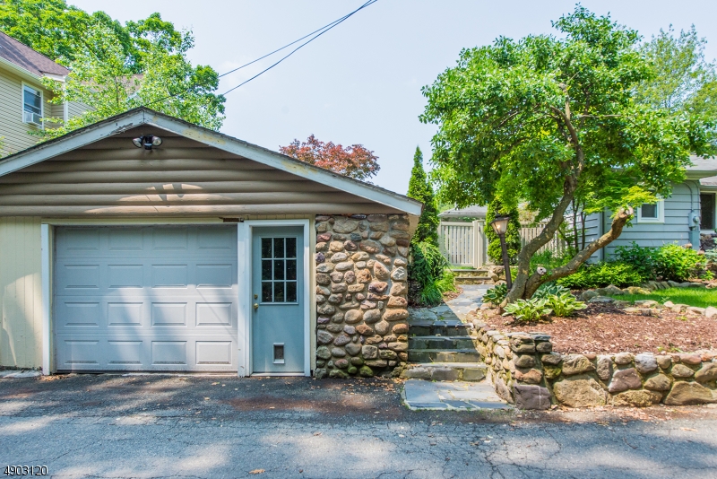 Rainbow Lakes - Residential