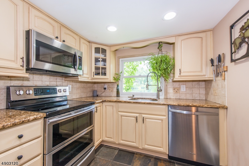 Rainbow Lakes - Residential