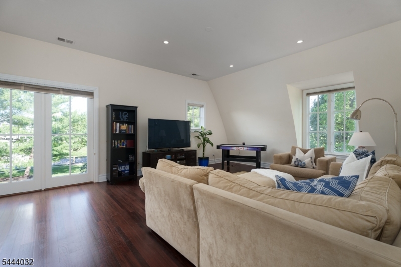 Cherry Valley - Residential