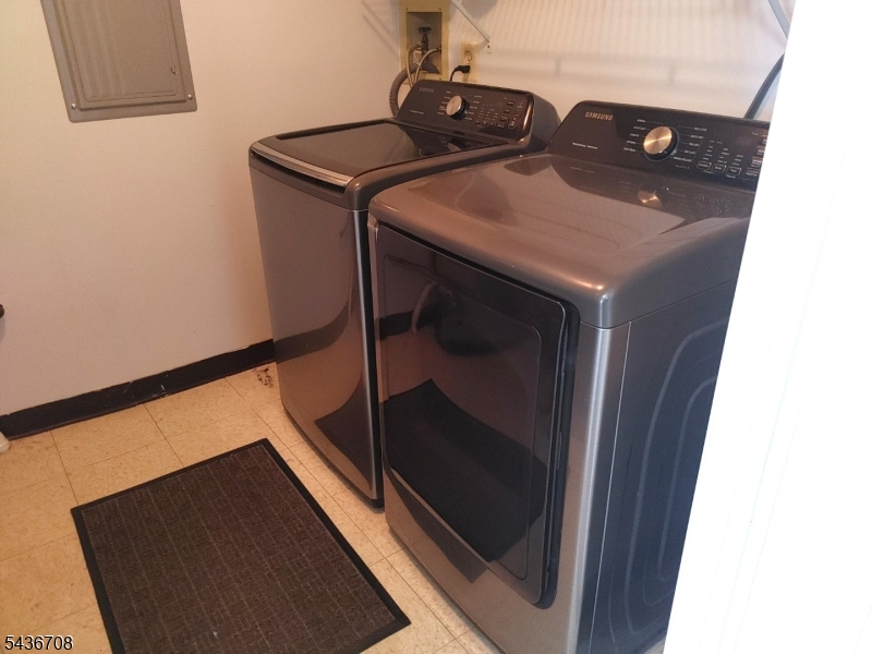 Society Hill VI - Residential Lease