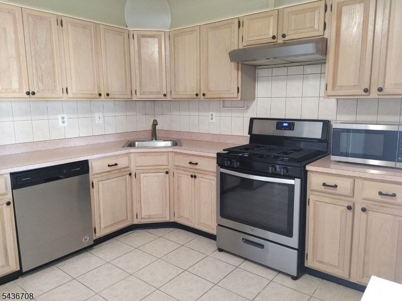 Society Hill VI - Residential Lease