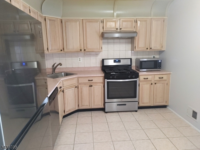 Society Hill VI - Residential Lease