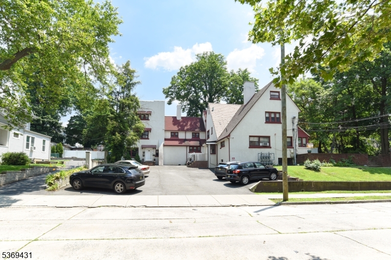 Beautifully Renovated 1-Bedroom Apartment with Private Outdoor Space in Bogota, NJ Step into this spacious, sun-filled 1-bedroom, 1-bathroom apartment featuring a stylish open-concept layout and high-end renovations throughout. Enjoy newly refinished hardwood floors, a sleek modern kitchen with stainless steel appliances, and an oversized pantry   perfect for extra storage. The living and dining areas offer generous space for relaxing or entertaining, while the large bedroom includes ample closet space. One of the standout features is the expansive, fenced-in private patio   ideal for outdoor dining, container gardening, or simply unwinding in your own secluded retreat. Additional perks include: On-site laundry facility, optional storage unit, optional off street parking space. Prime location near highways, public transit, shopping, dining, and parks.
