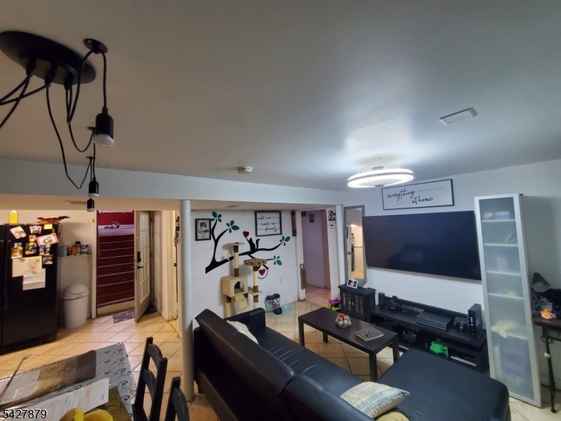 WARINANCO PARK - Residential Income
