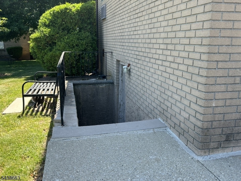 Convent Court Condo - Residential