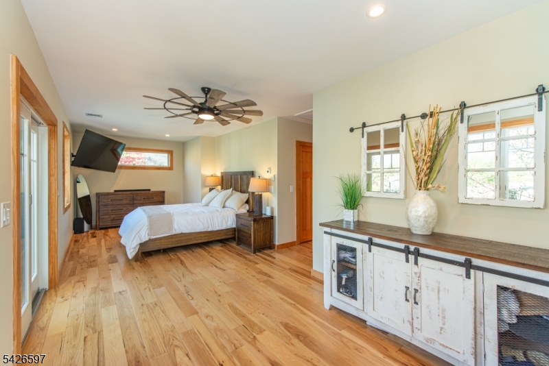 Erskine Lakes - Residential