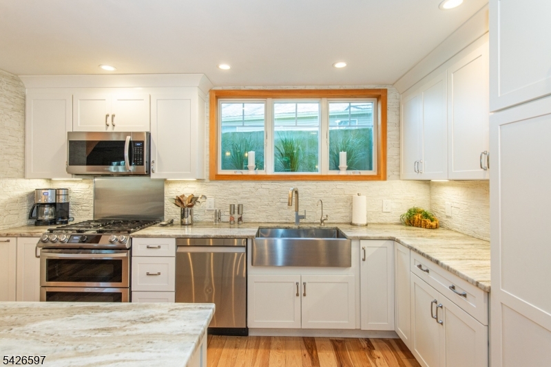 Erskine Lakes - Residential