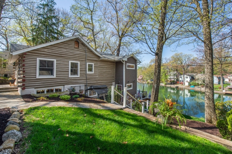 Erskine Lakes - Residential